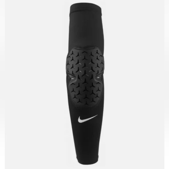 Nike - Picture 7 of 9